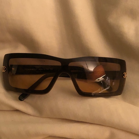 CHANEL CC Black and Gold Sunglasses 5067 vintage - Picture 1 of 6